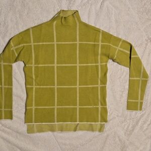 Max Studio Chartreuse Knit Sweater Size S $4.00